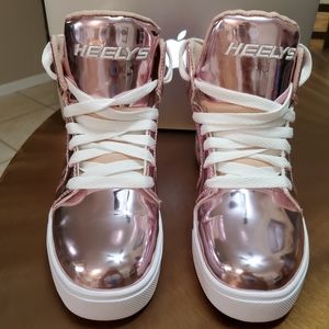 HEELYS Skates Sneakers in Patent Pink
